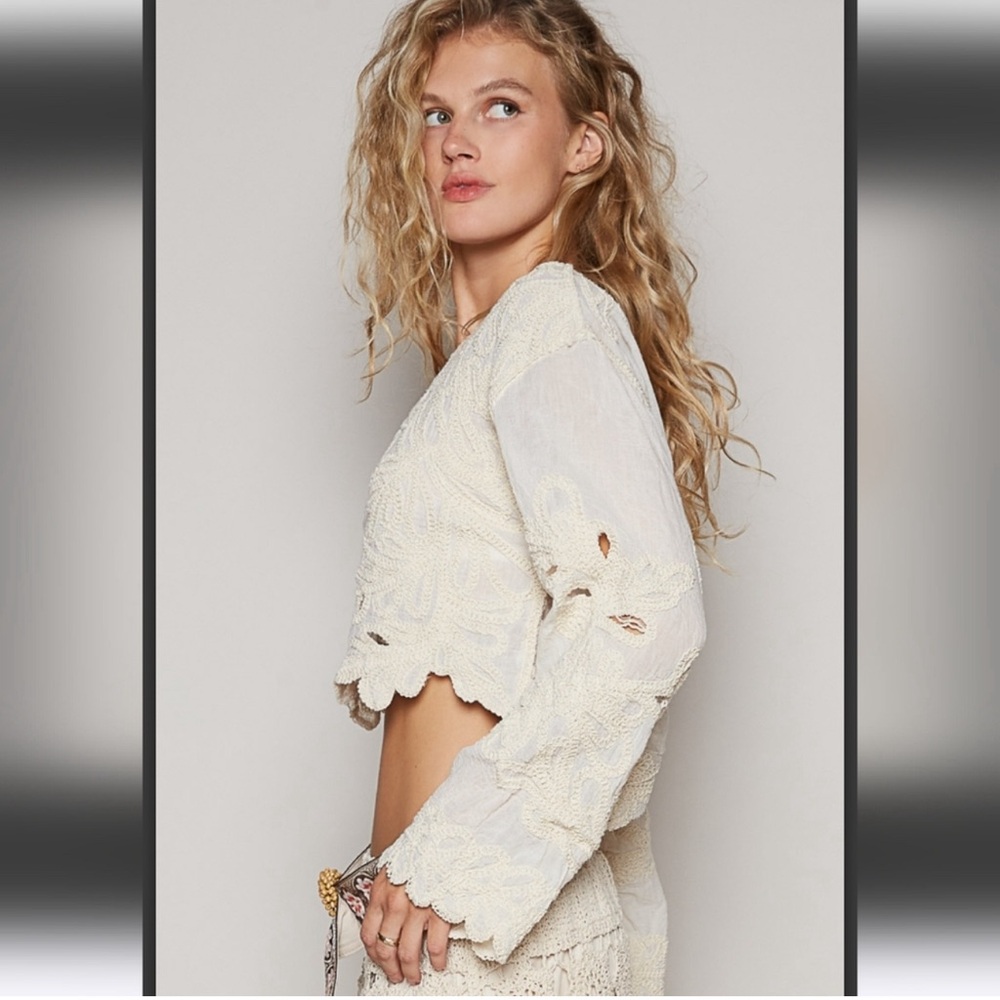 POL Boho Embroidered Scalloped Crop Top - Picture 2 of 6